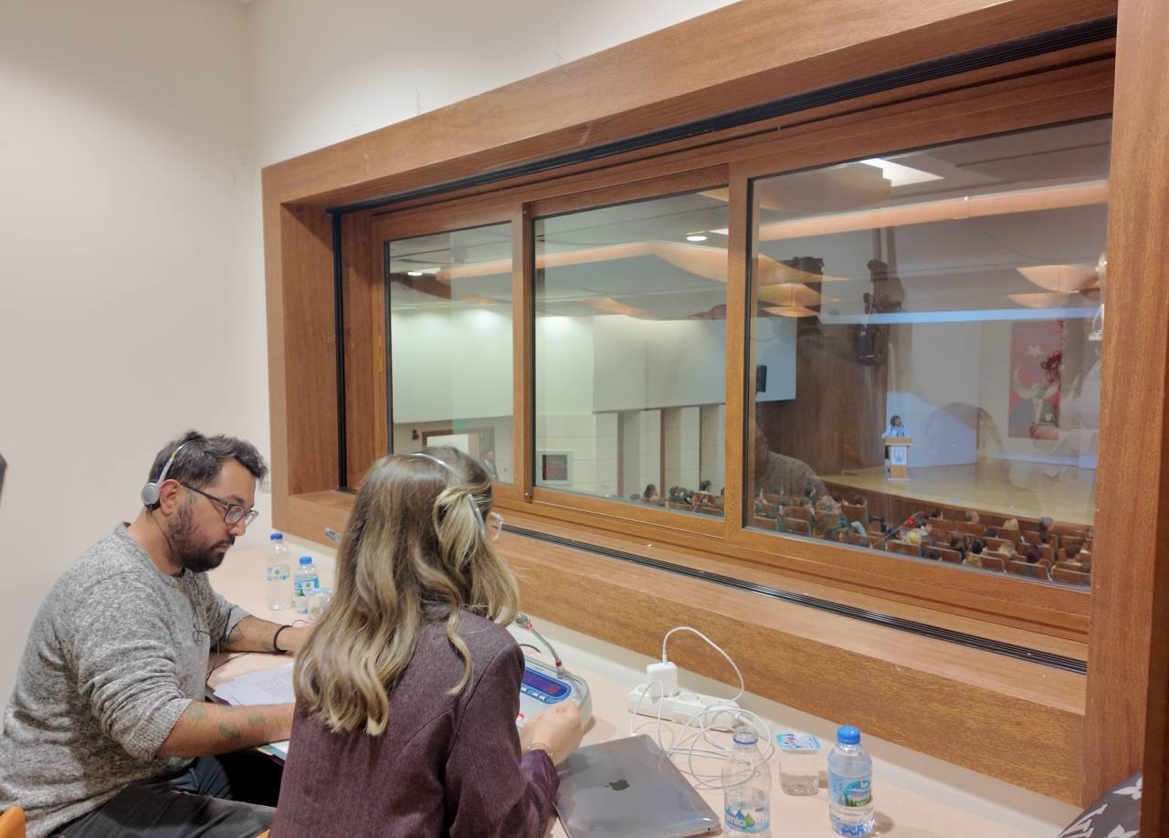 Tarihçi Prof. John Haldon Ziyareti ve Simultane Çeviri 